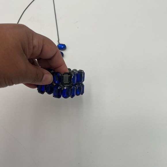 Elegant Vintage Blue Gemstone Necklace with Matching Bracelet – Lovely Pre-Loved - Picture 8 of 9